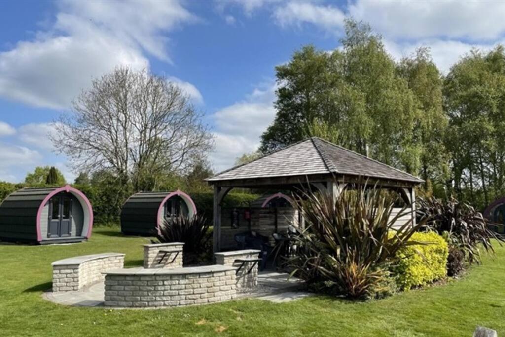 Belle Vista Glamping & Camping 约克 外观 照片